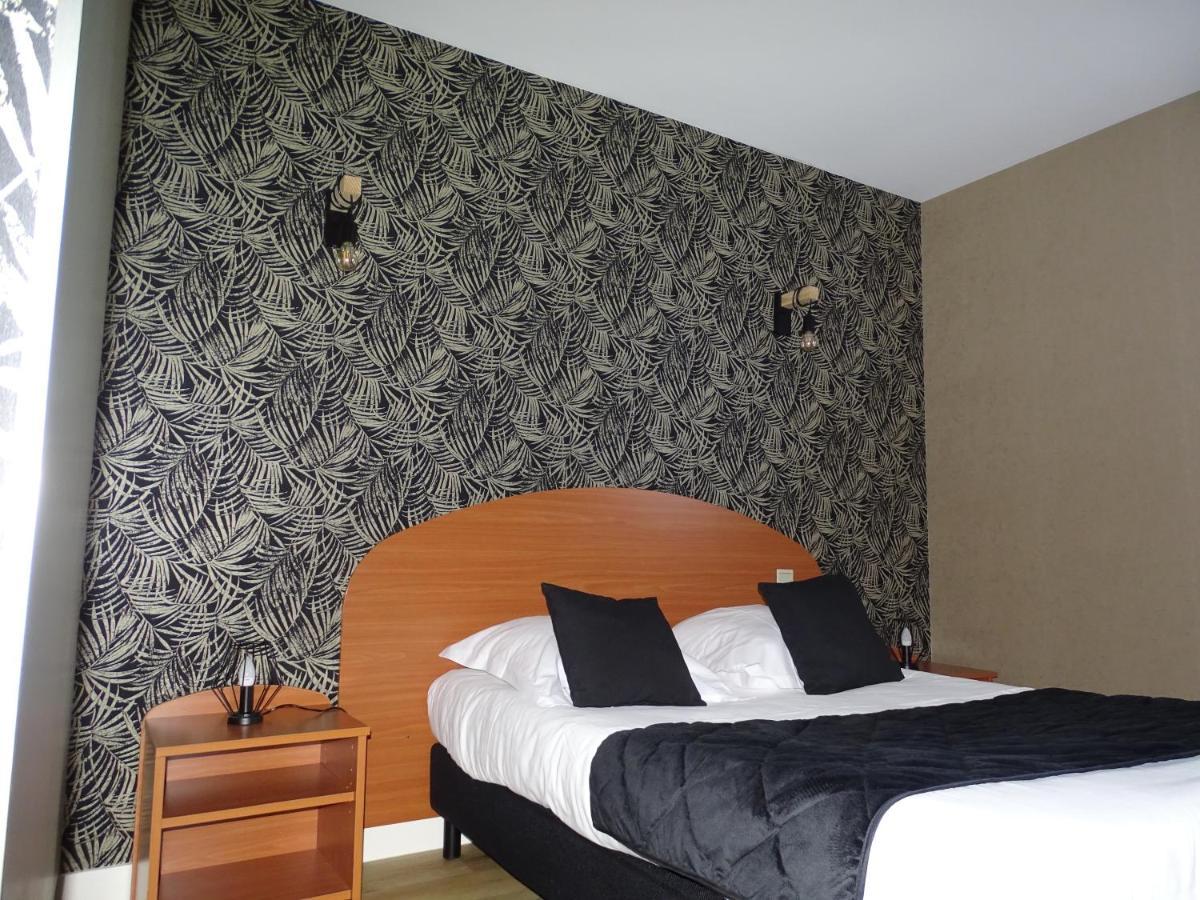Logis Hotel Les 3 Marchands Bressuire Εξωτερικό φωτογραφία
